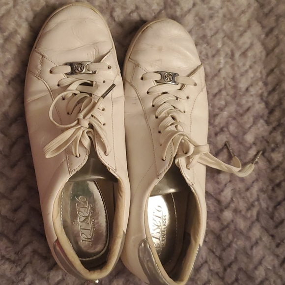 Michael Kors Sneaker - Picture 3 of 5